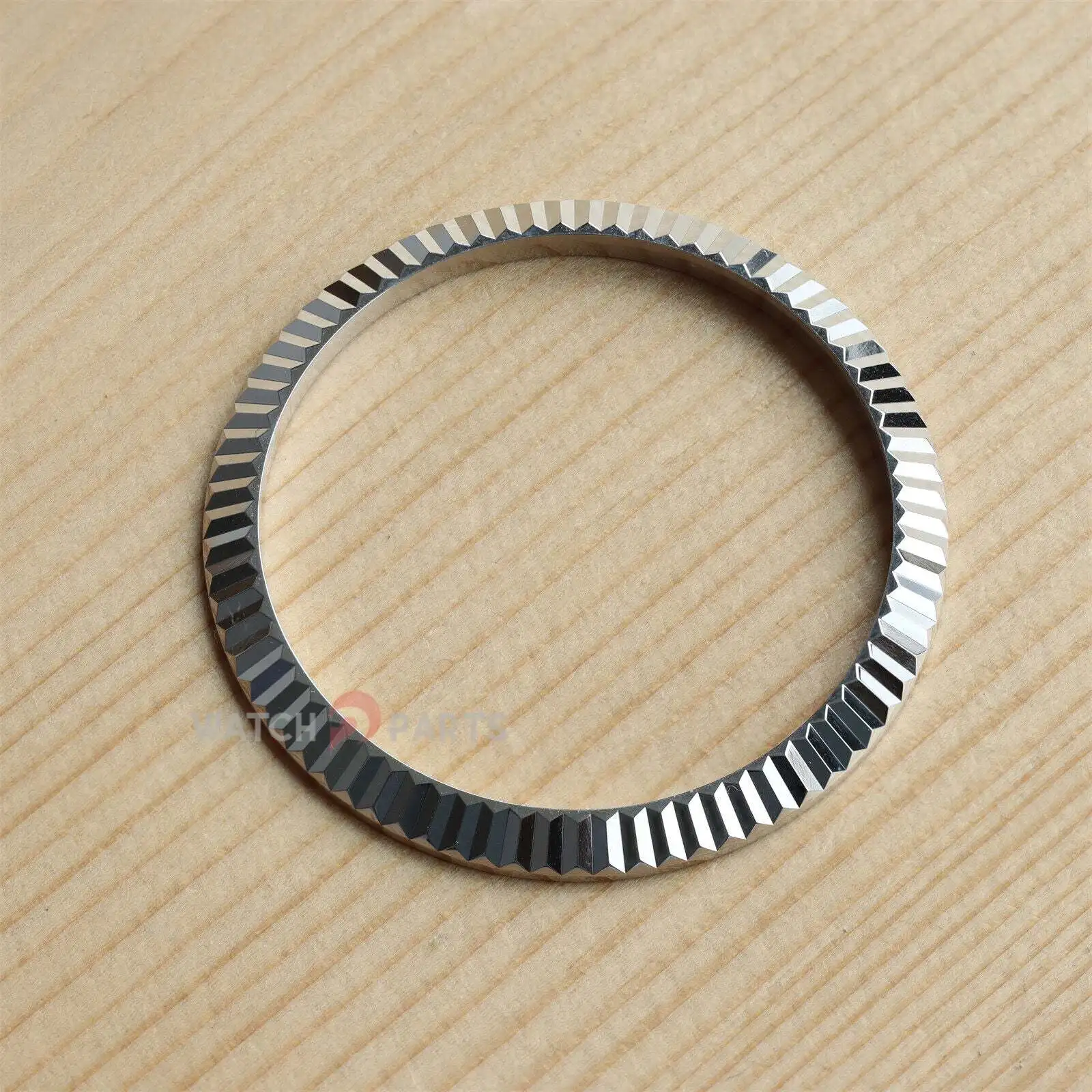 Luxury Watch Expensive - ロレックス用18Kホワイトゴールドベゼル、日付ジャスト41、126334、126300、溝付きリング