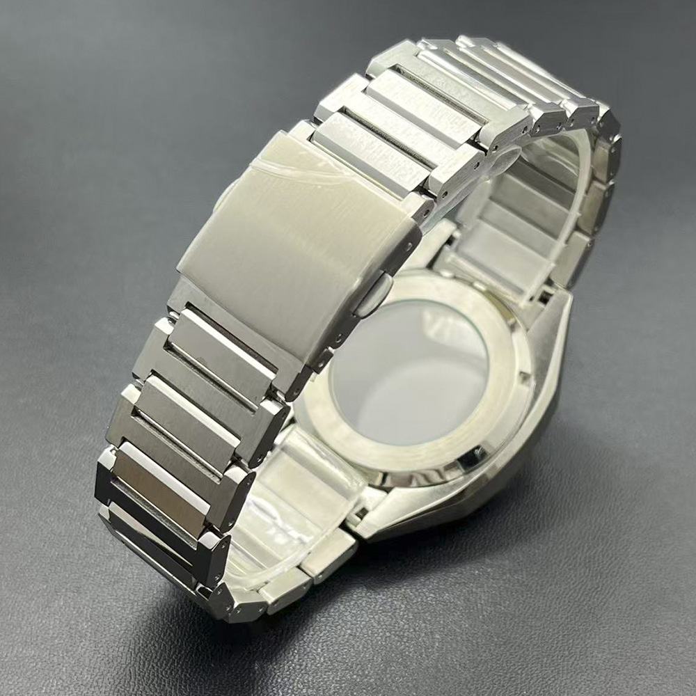 43mm 2026 防水研磨ステンレススチール時計ケース 3 - Bronze Case Watch のレビューと価格