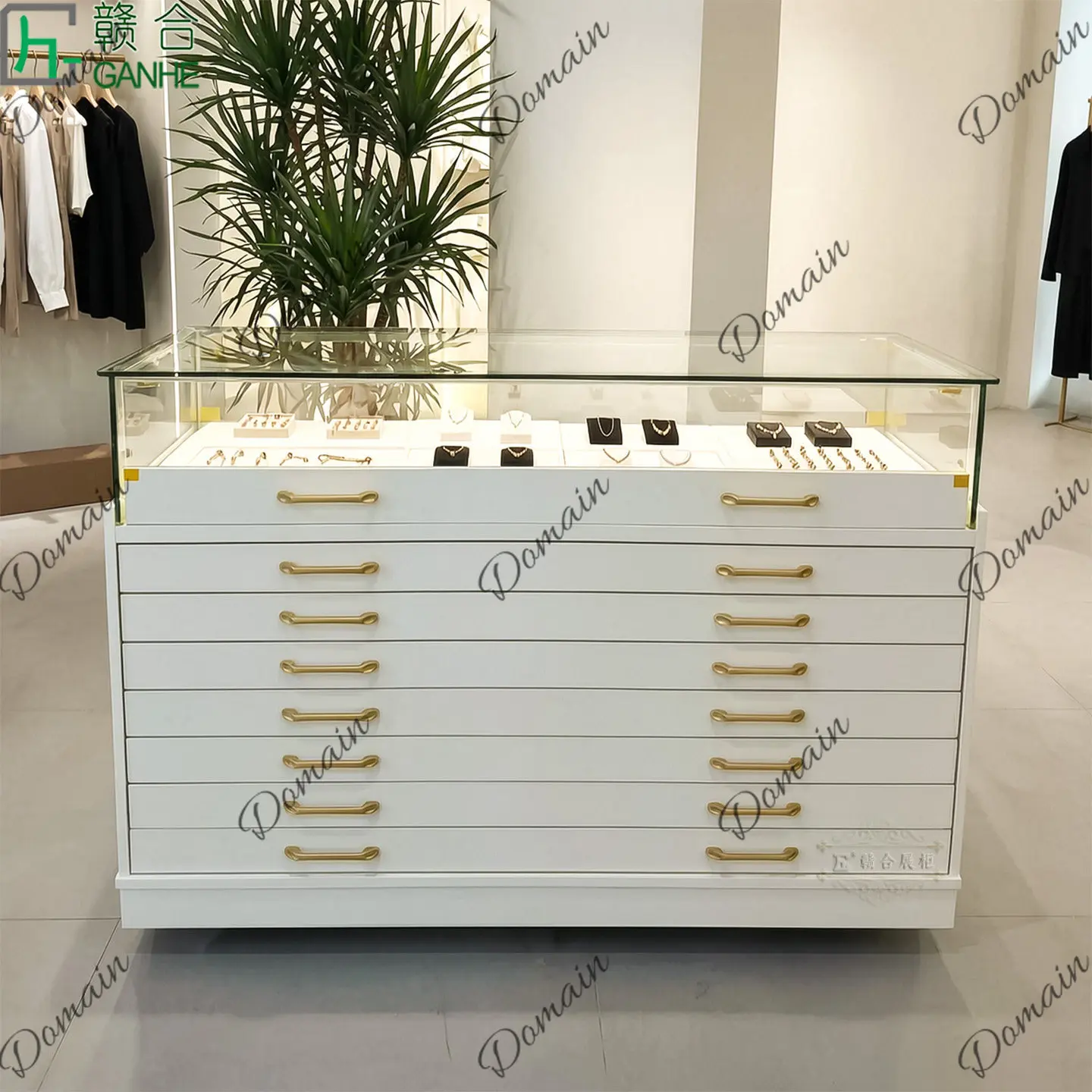 81 N ライトラグジュアリー ガラス製ディスプレイキャビネ - Luxury Watch Storage のレビューと価格