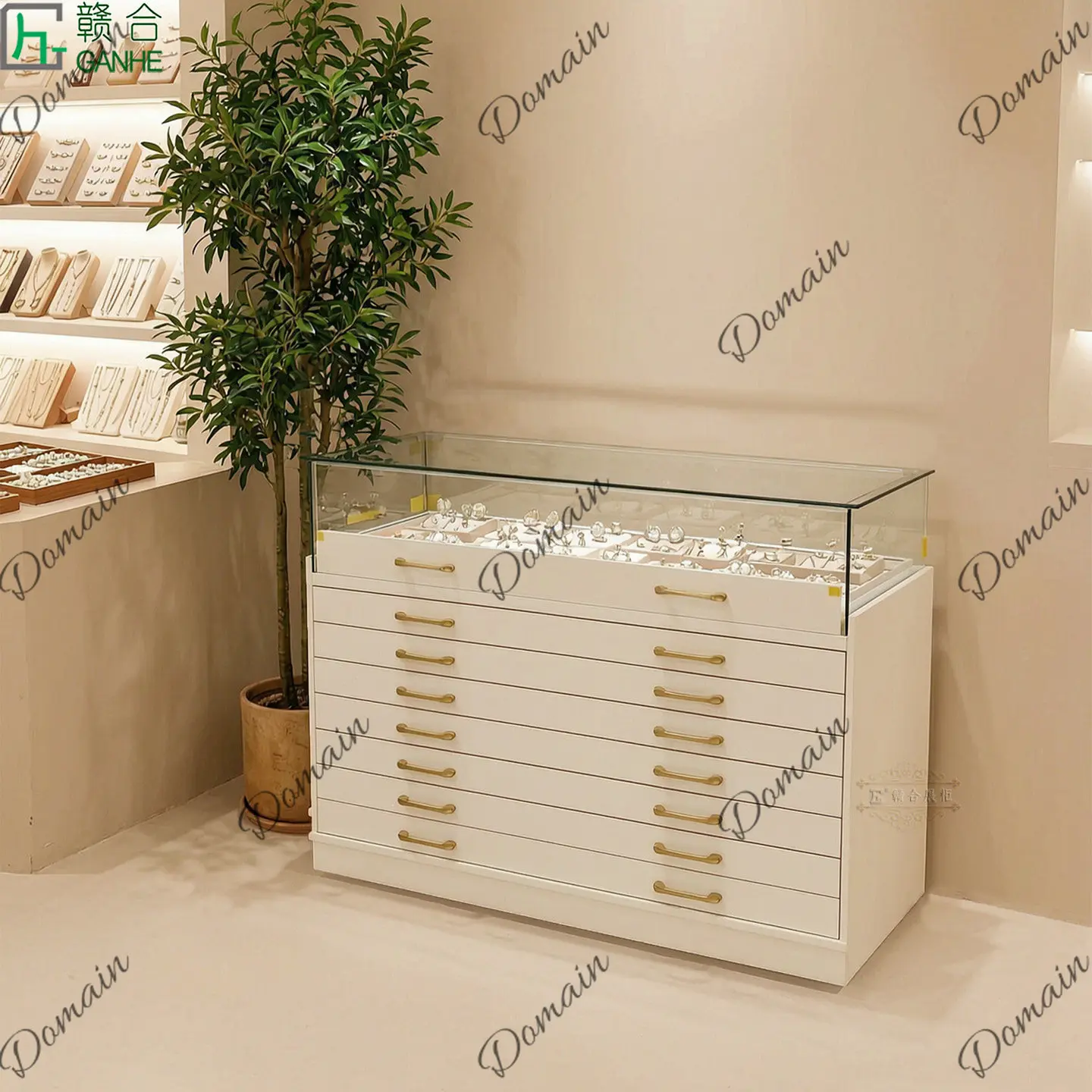 81 N ライトラグジュアリー ガラス製ディスプレイキャビネ - Luxury Watch Storage のレビューと価格