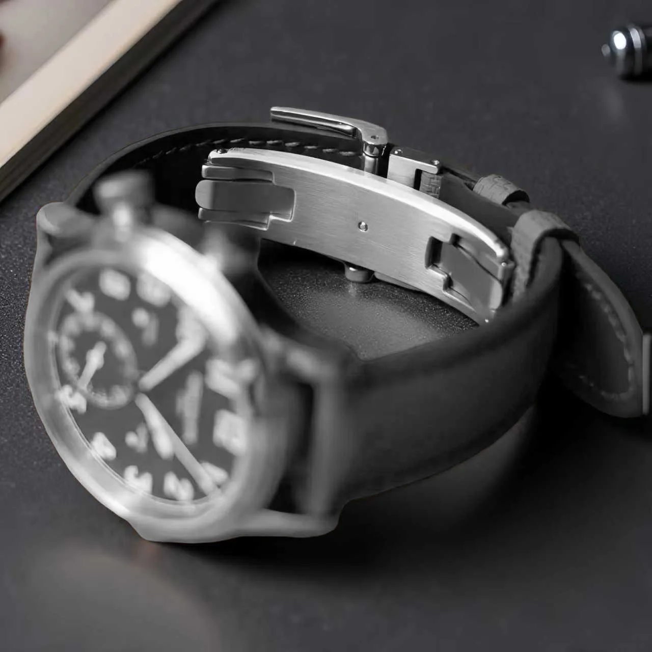 デプロイアントクラスプ時計ストラップスプリングデプロイアント - Luxury Watch Expensive のレビューと価格